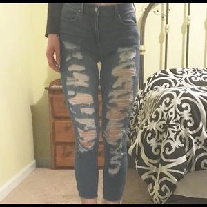 Bullhead ripped skinny jeans